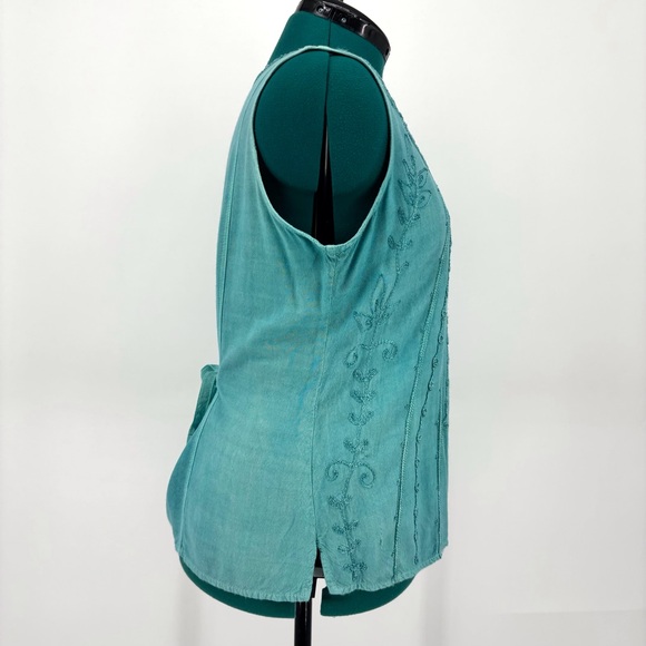 Papa Teal Embroidered Stripe V-Neck Button Front Tie Back Sleeveless Top, Medium - Picture 10 of 16